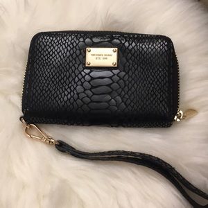 Black Michael Kors Phone wallet wristlet